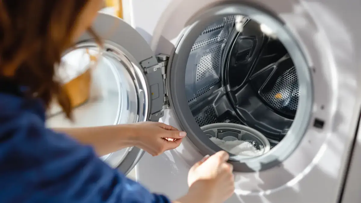 Deze wekelijkse handeling in je wasmachine kan 90% van de storingen en geuren verminderen